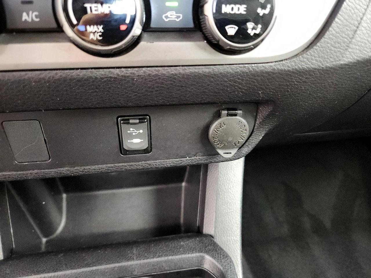 Toyota Tacoma SR5 Access Cab I4 6AT 2WD 2018