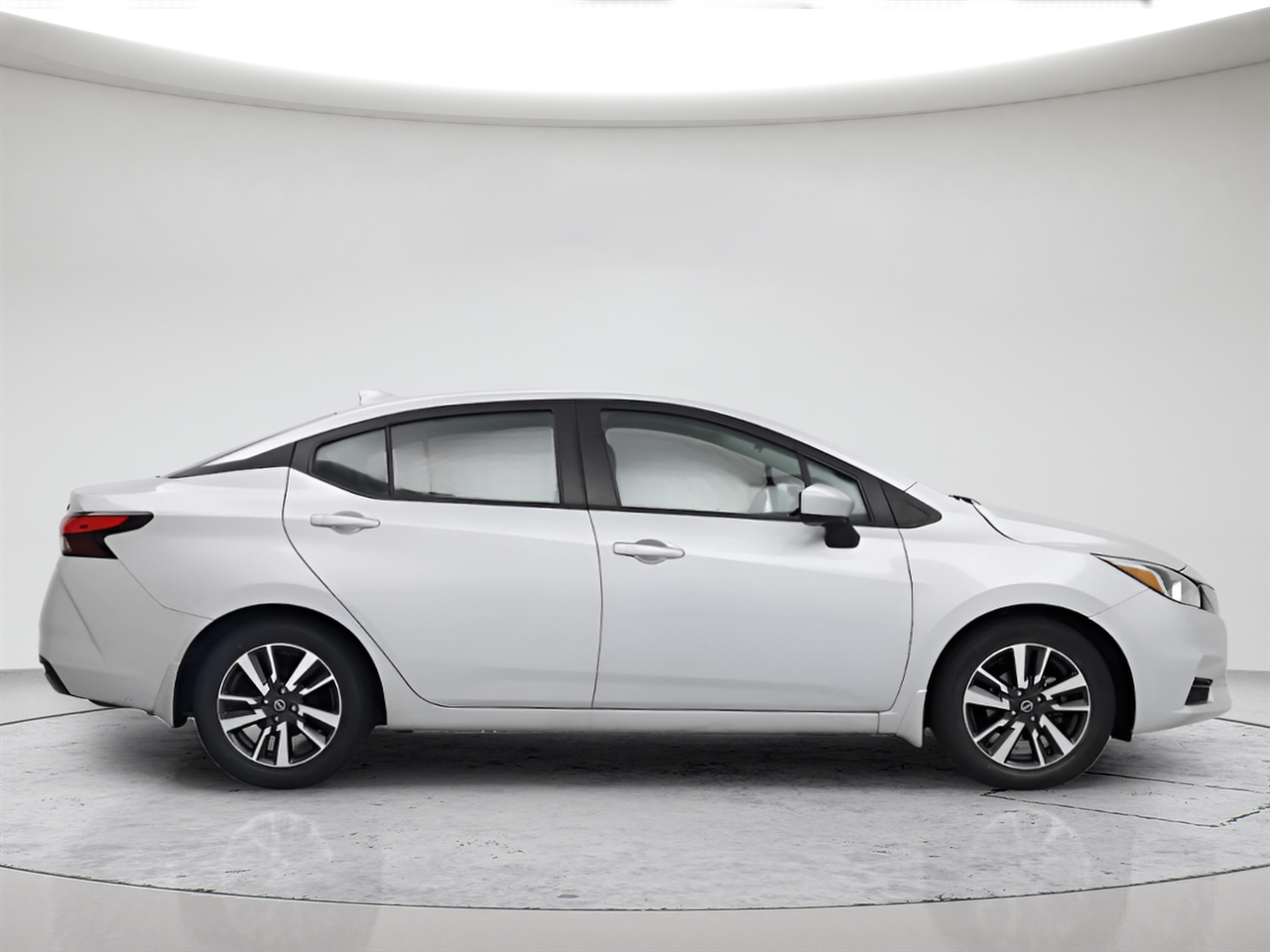 Nissan Versa SV 2022