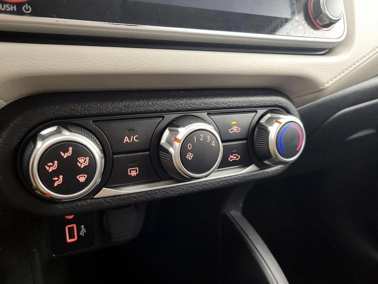 Nissan Versa SV 2022