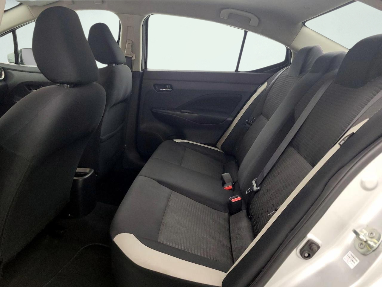 Nissan Versa SV 2022