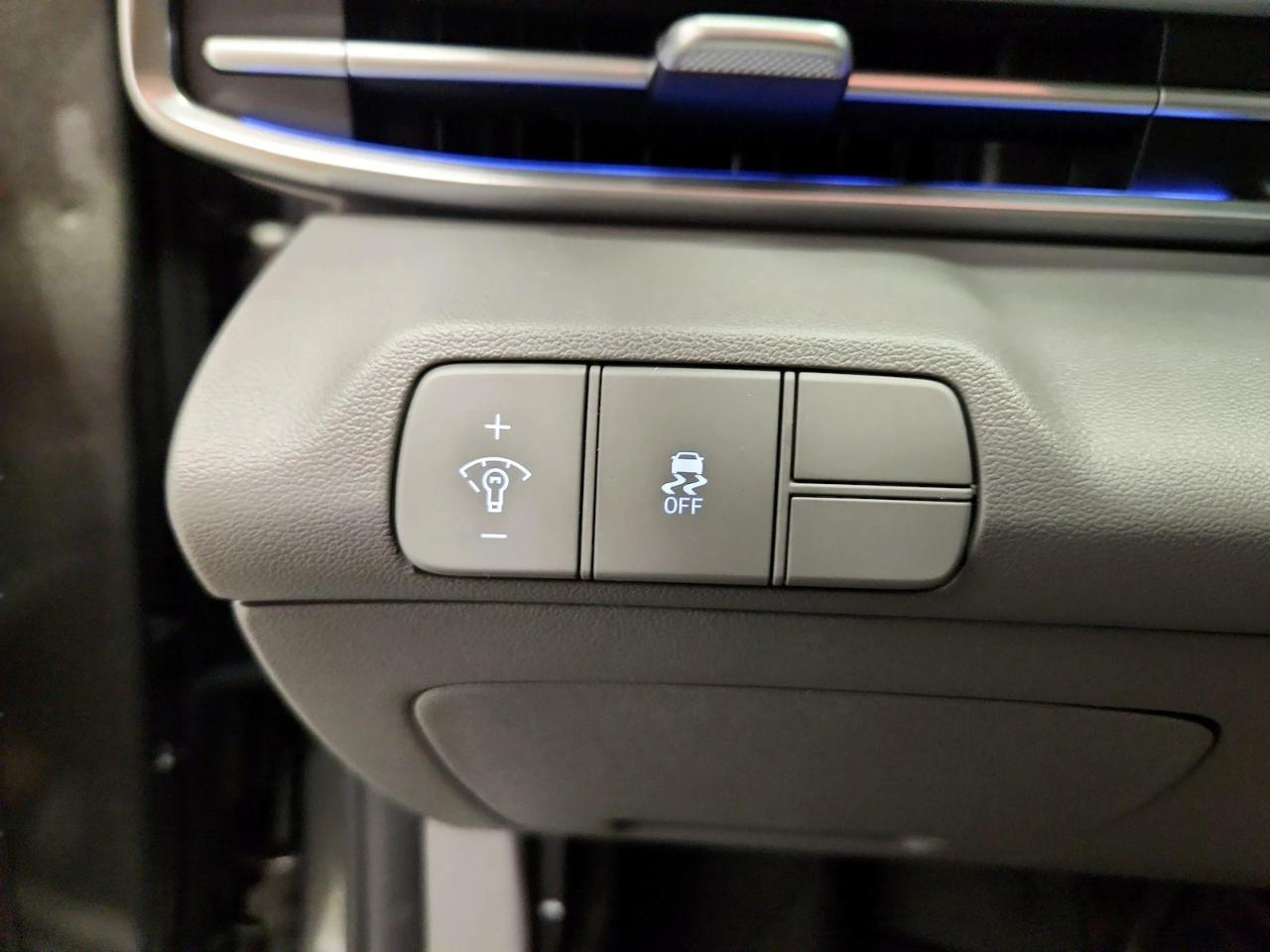 Hyundai Elantra SEL Convenience 2025