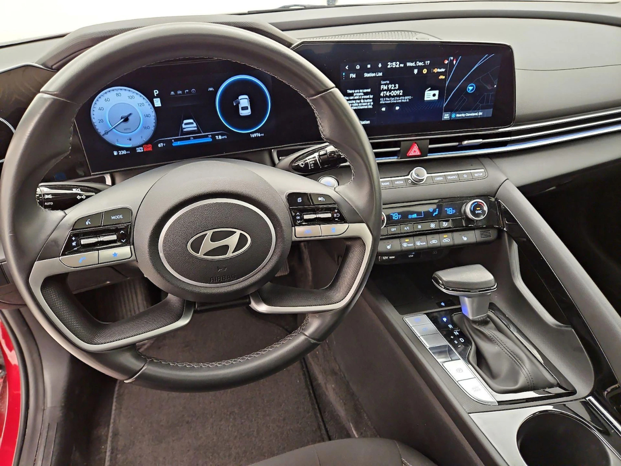 Hyundai Elantra SEL Convenience 2025