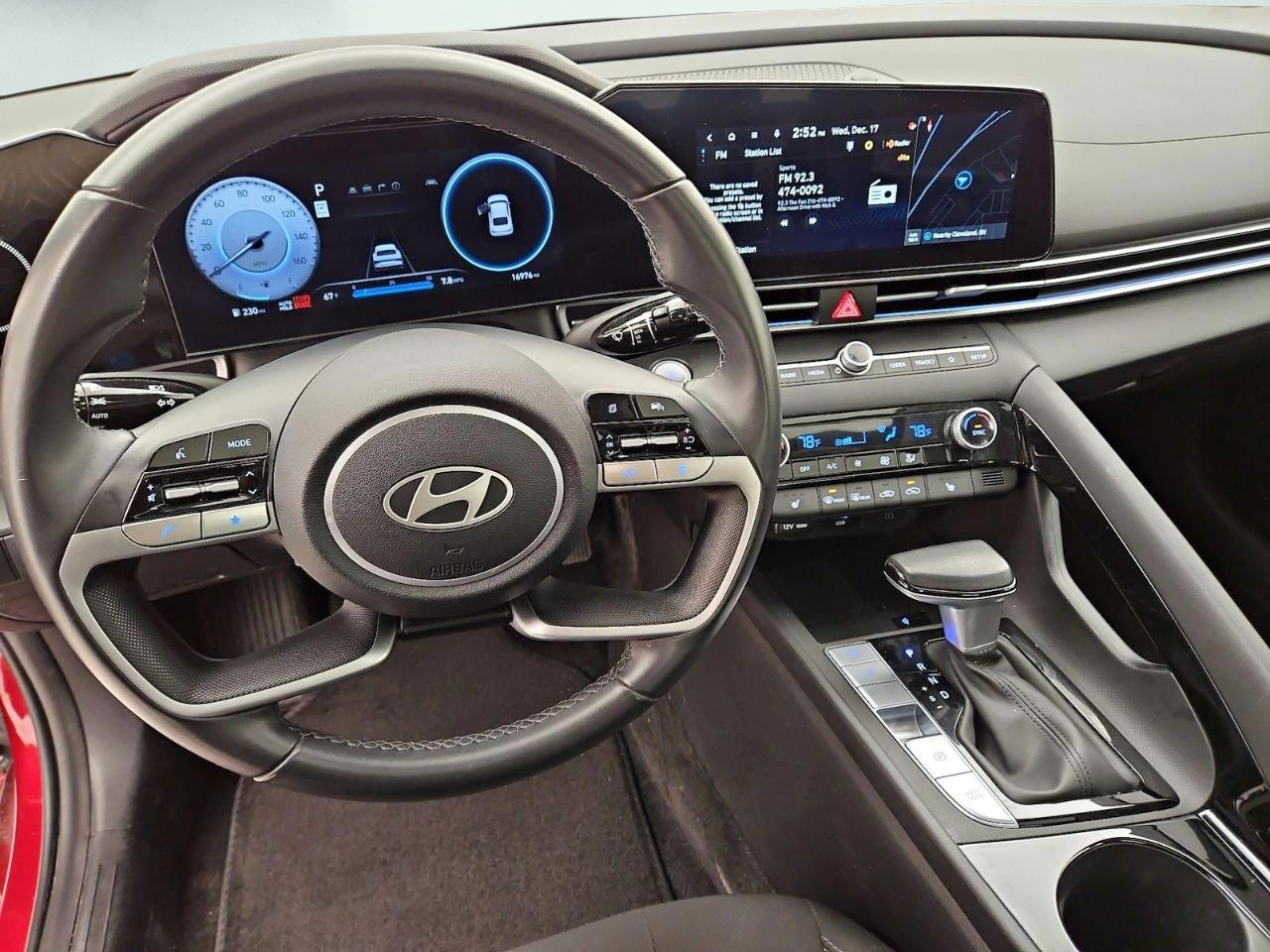 Hyundai Elantra SEL Convenience 2025