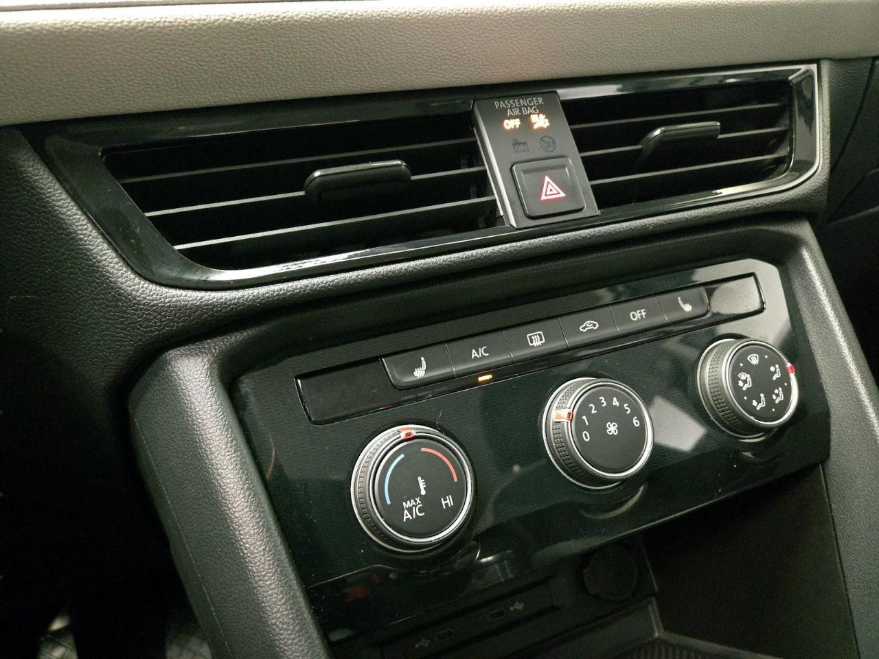 Volkswagen Taos S 4MOTION 2025