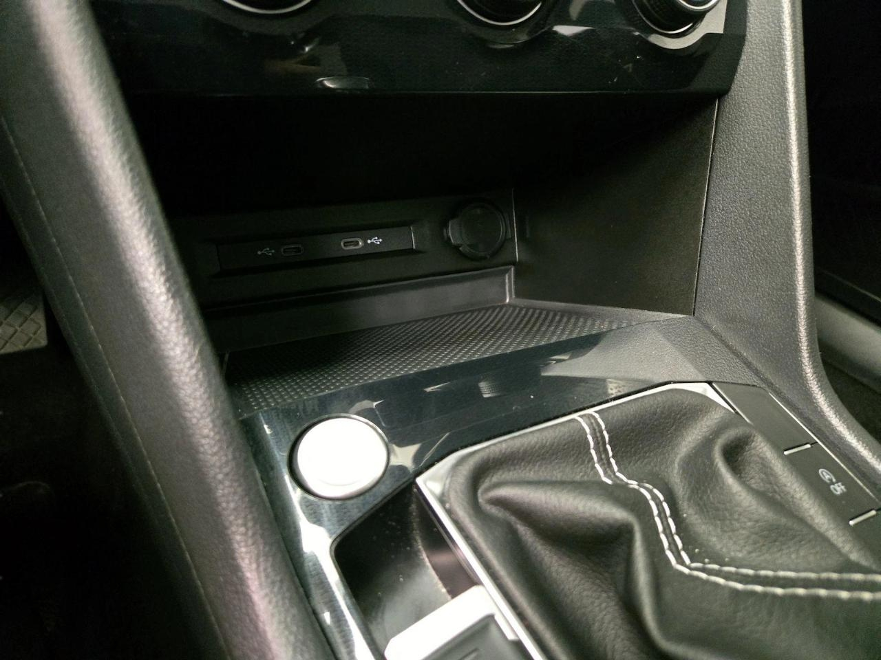 Volkswagen Taos S 4MOTION 2025