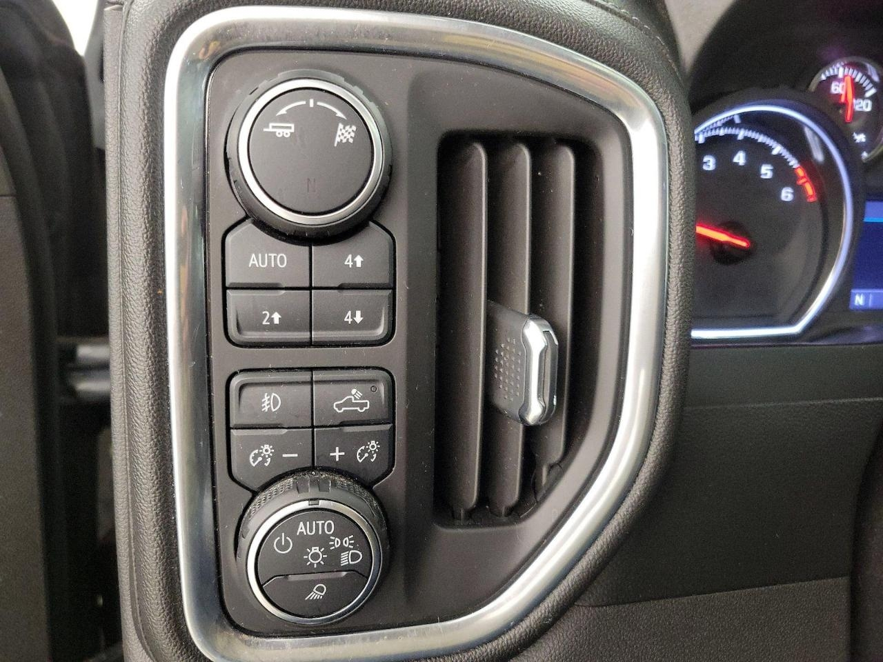 Chevrolet Silverado 1500 LTZ Crew Cab 2WD 2019