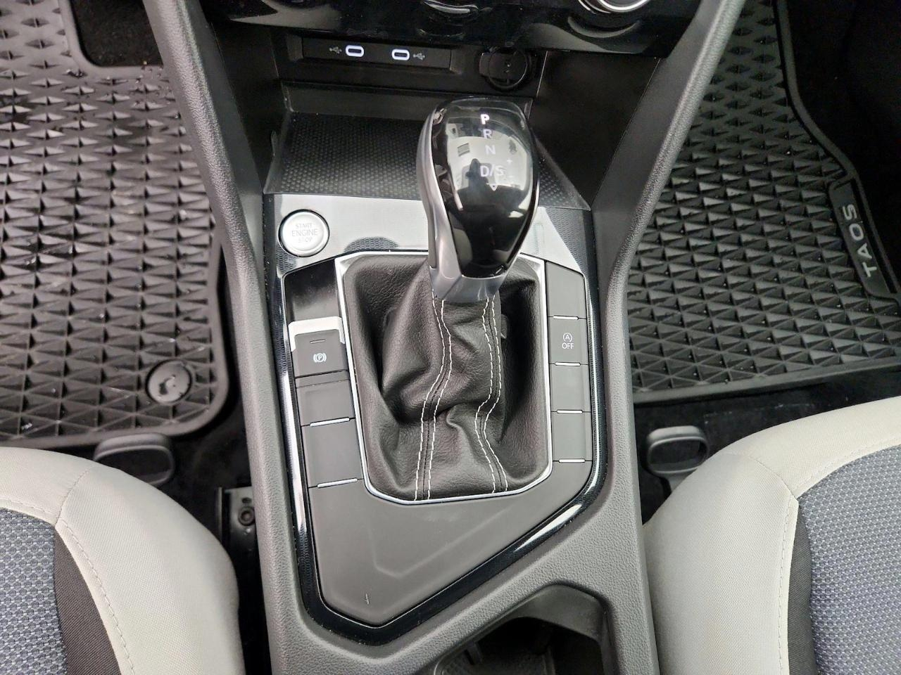 Volkswagen Taos S 4MOTION 2025