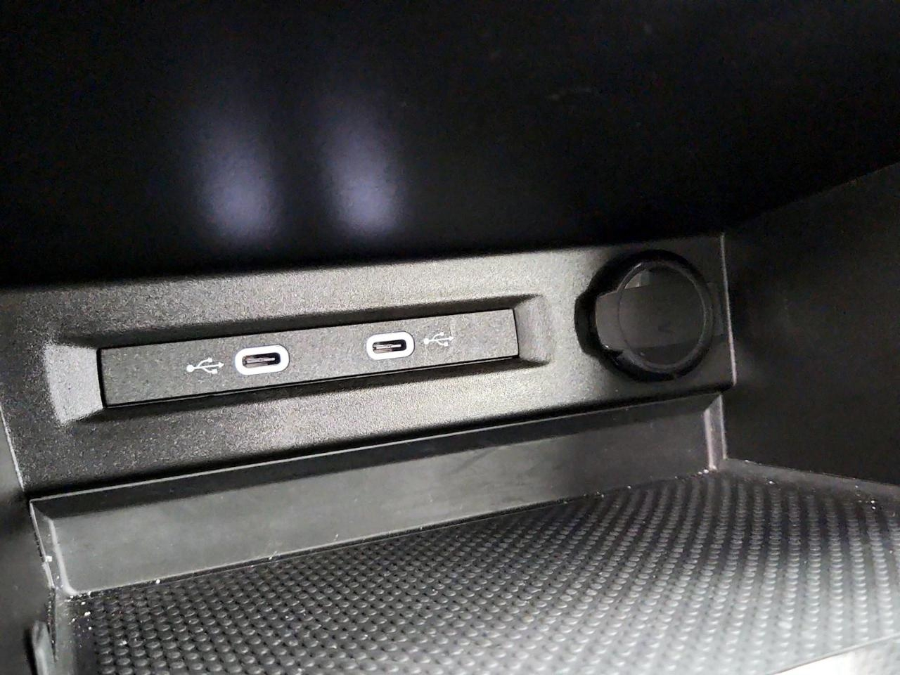 Volkswagen Taos S 4MOTION 2025