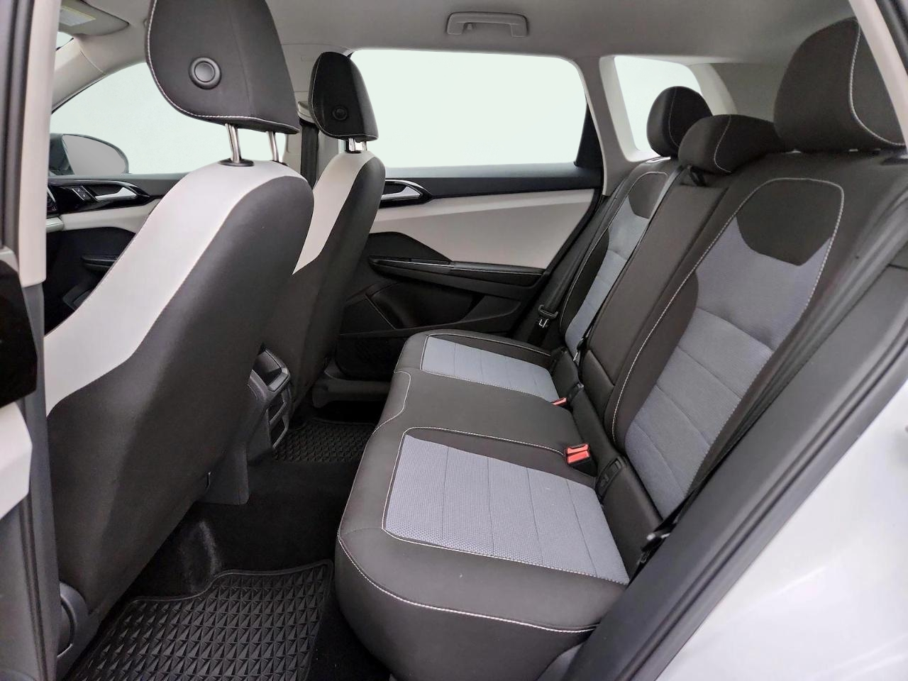 Volkswagen Taos S 4MOTION 2025