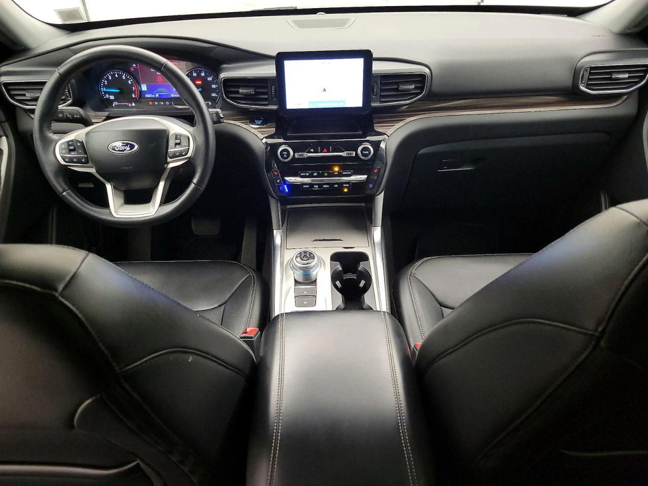 Ford Explorer XLT AWD 2024