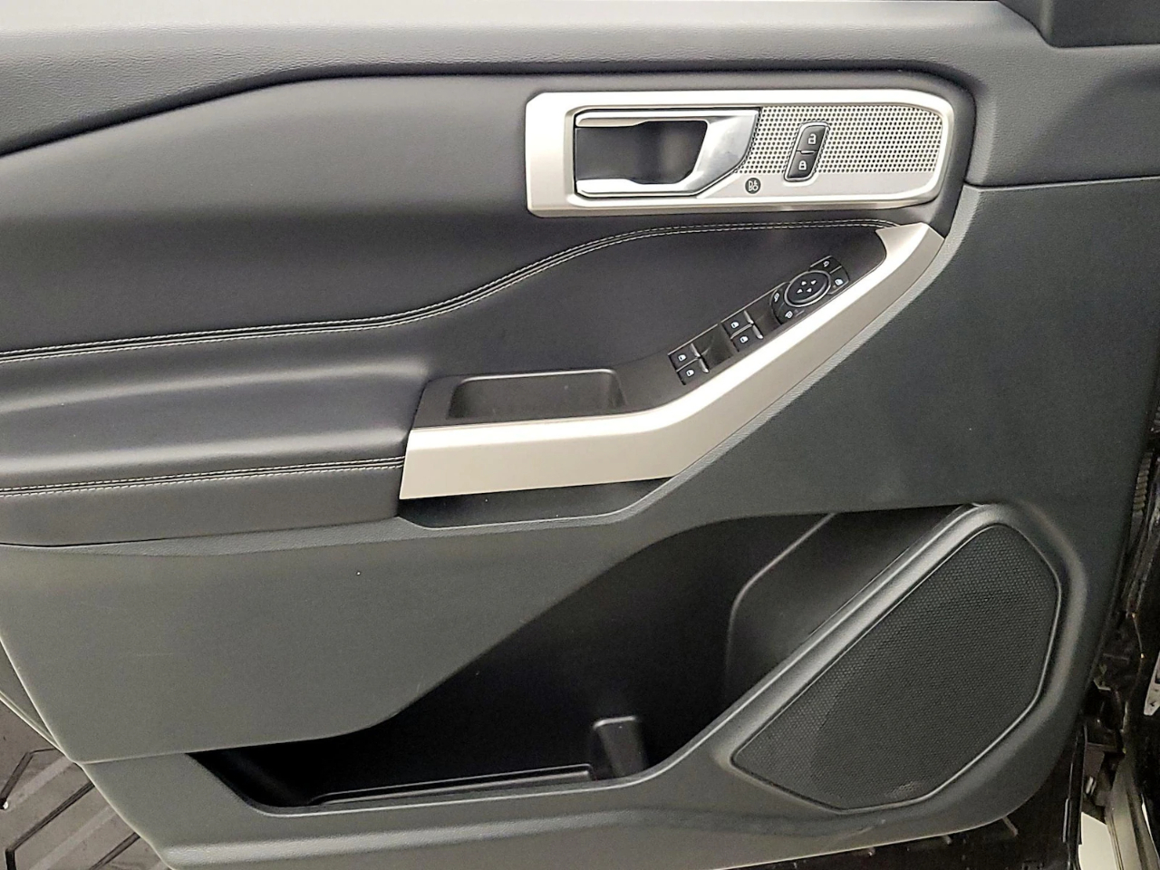 Ford Explorer XLT AWD 2024