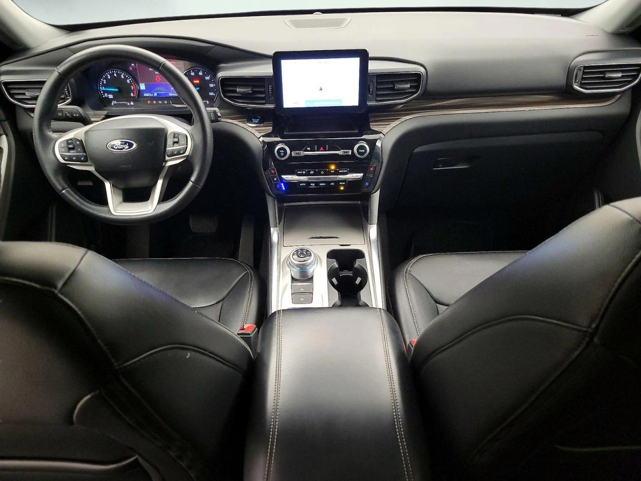 Ford Explorer XLT AWD 2024