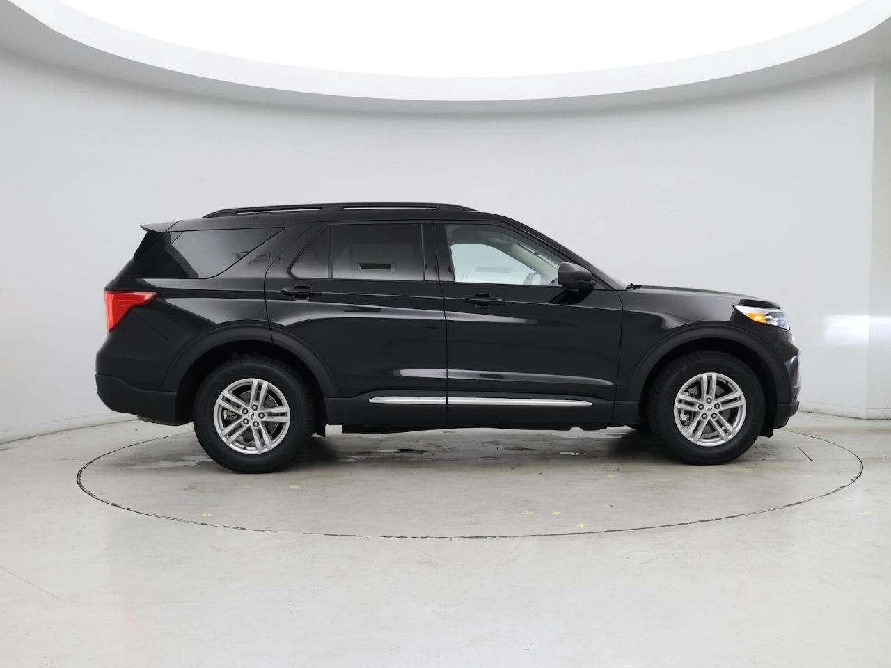 Ford Explorer XLT AWD 2024