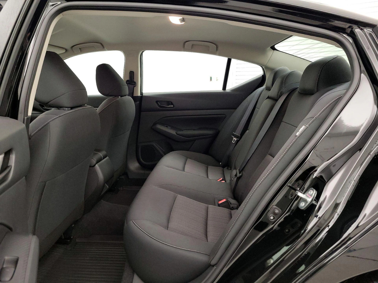 Nissan Altima 2.5 SV 2025