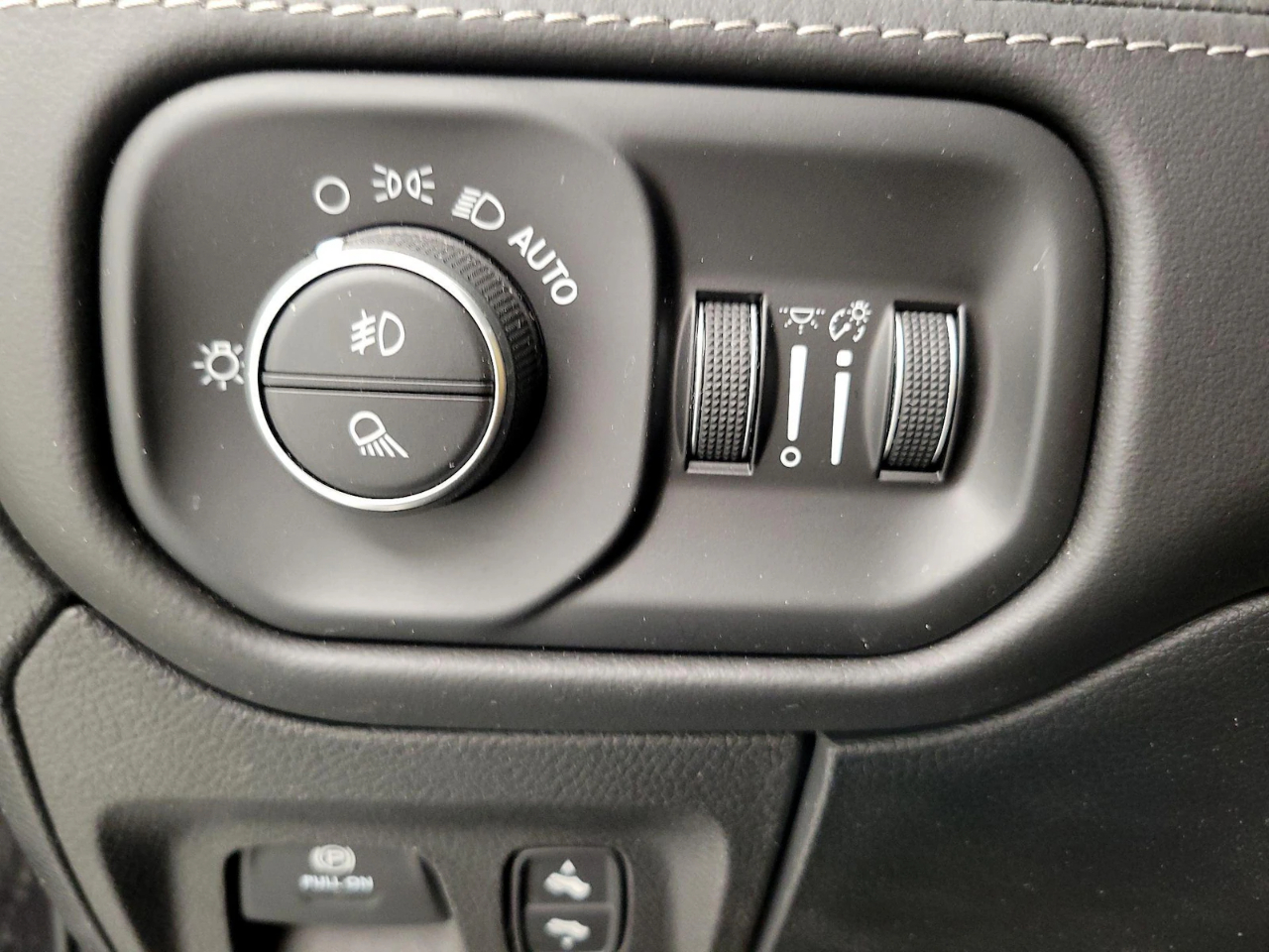 RAM 1500 Limited Crew Cab SWB 4WD 2020