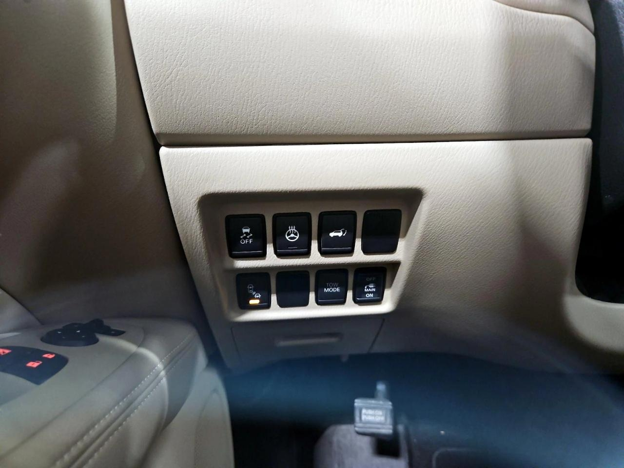 Nissan Pathfinder SL 4WD 2020