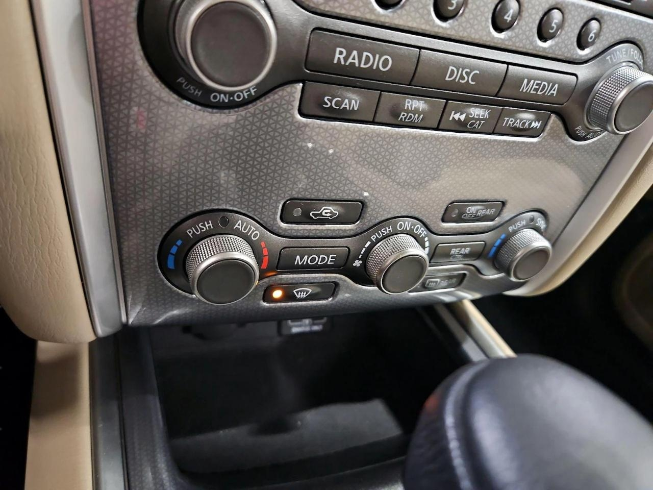 Nissan Pathfinder SL 4WD 2020