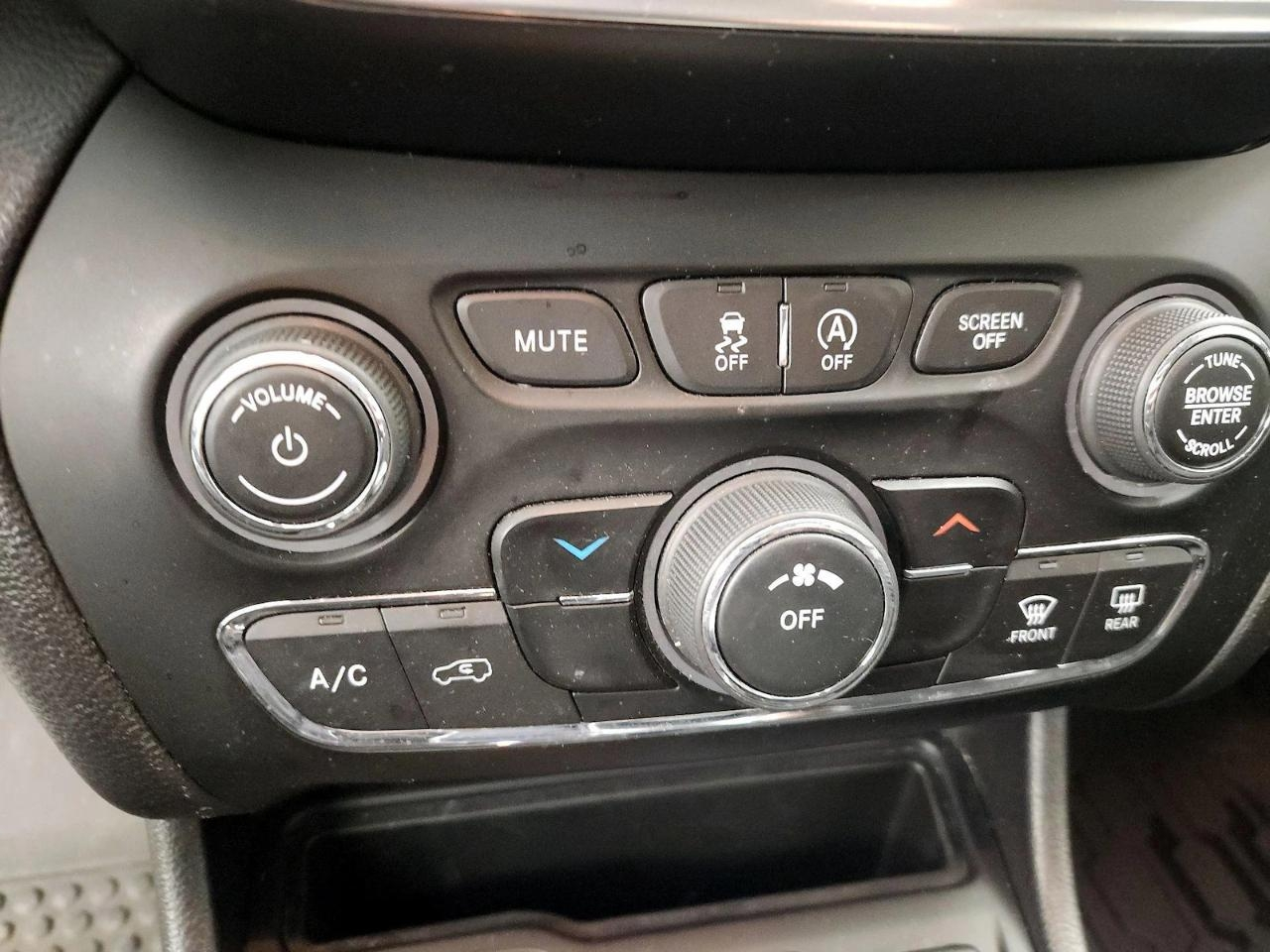 Jeep Cherokee Latitude Plus 4WD 2020