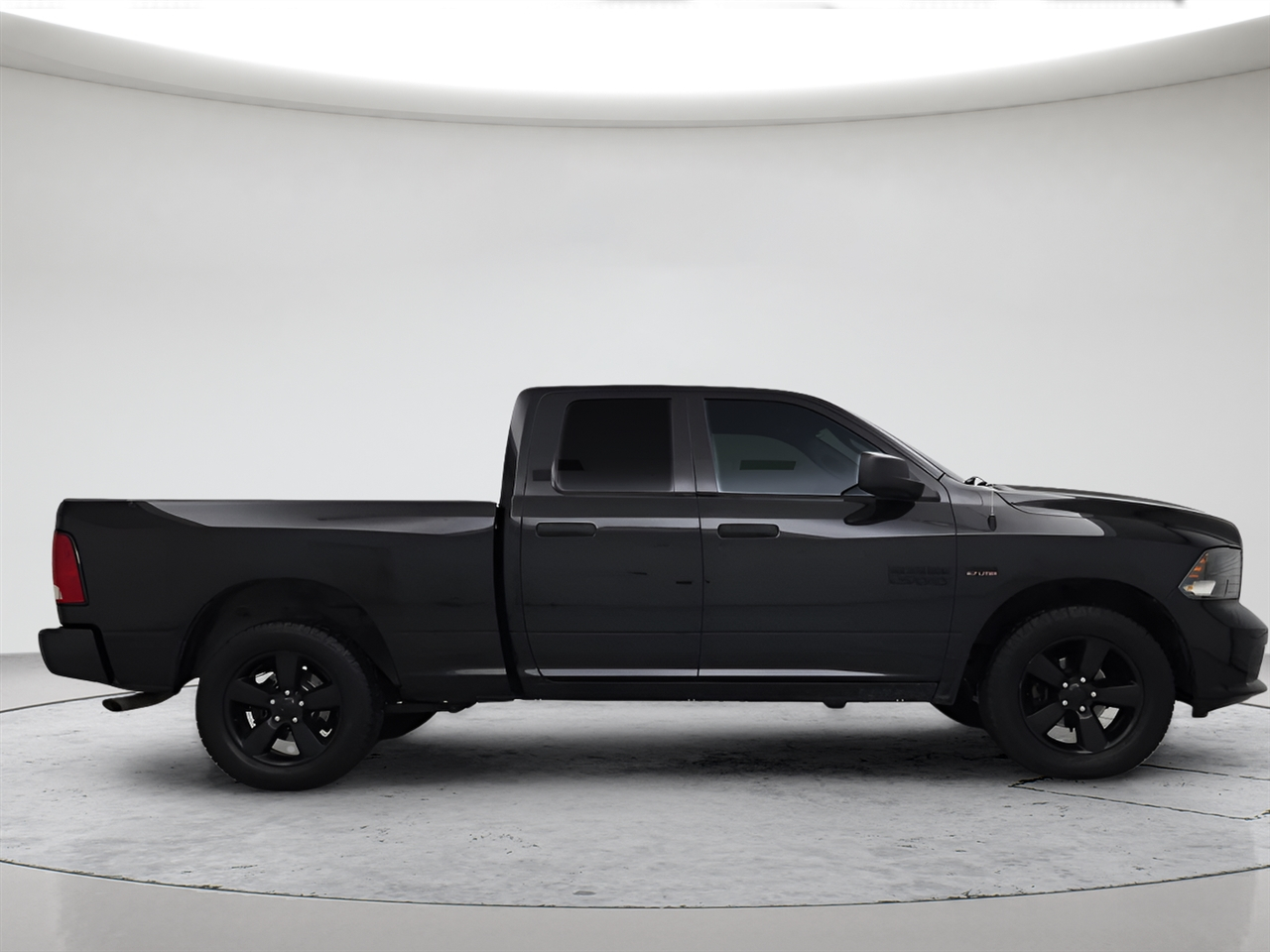 RAM 1500 Classic Tradesman Crew Cab SWB 4WD 2019