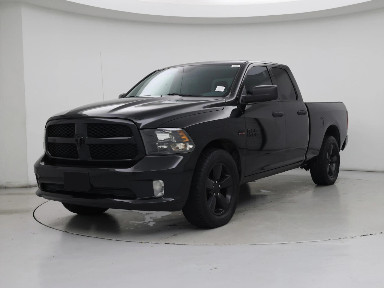 RAM 1500 Classic Warlock 4x4 Crew Cab 5'7" Box 2019