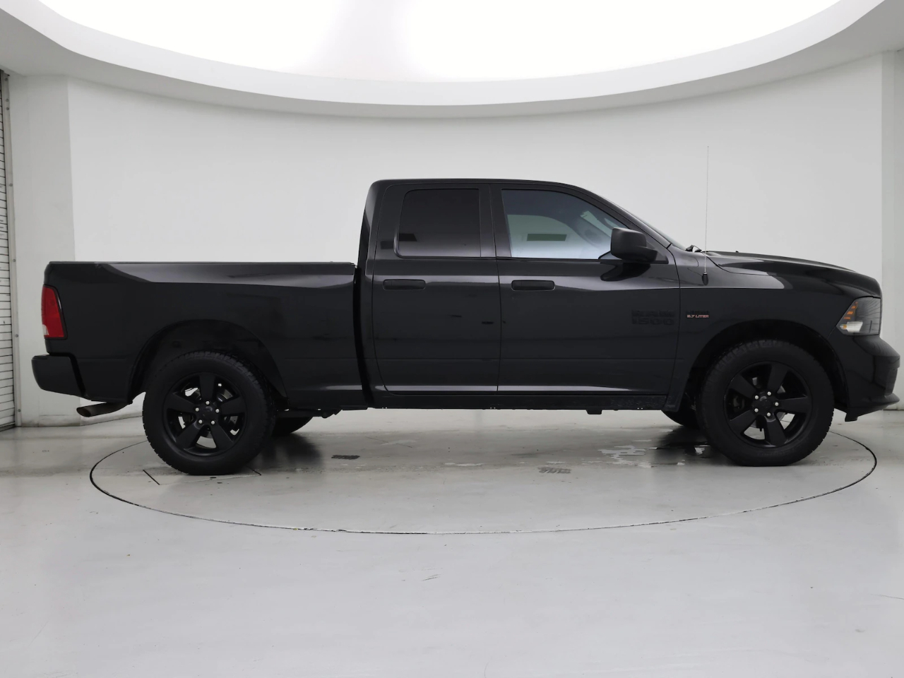 RAM 1500 Classic Warlock 4x4 Crew Cab 5'7" Box 2019
