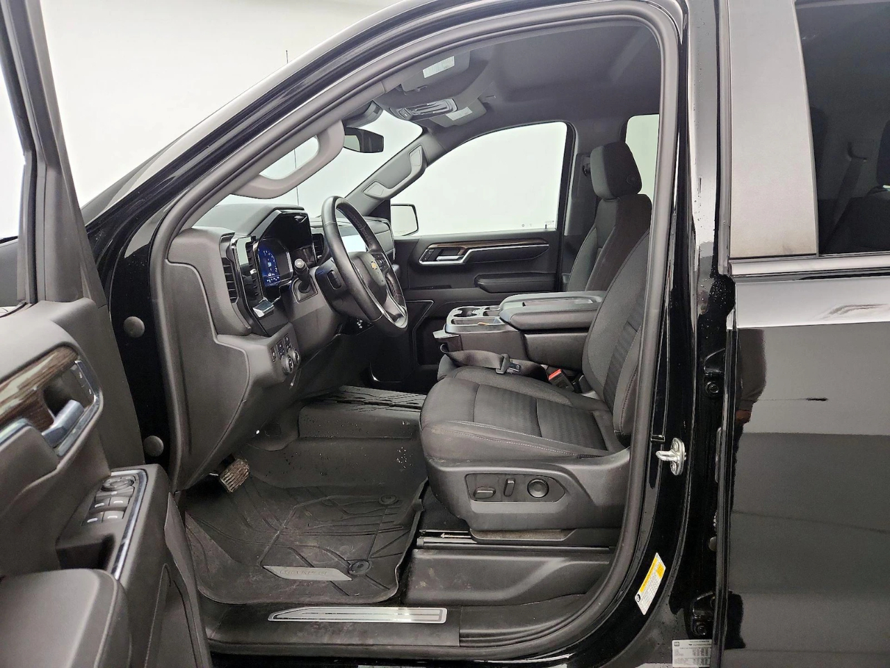 Chevrolet Silverado 1500 LT Crew Cab 4WD 2023