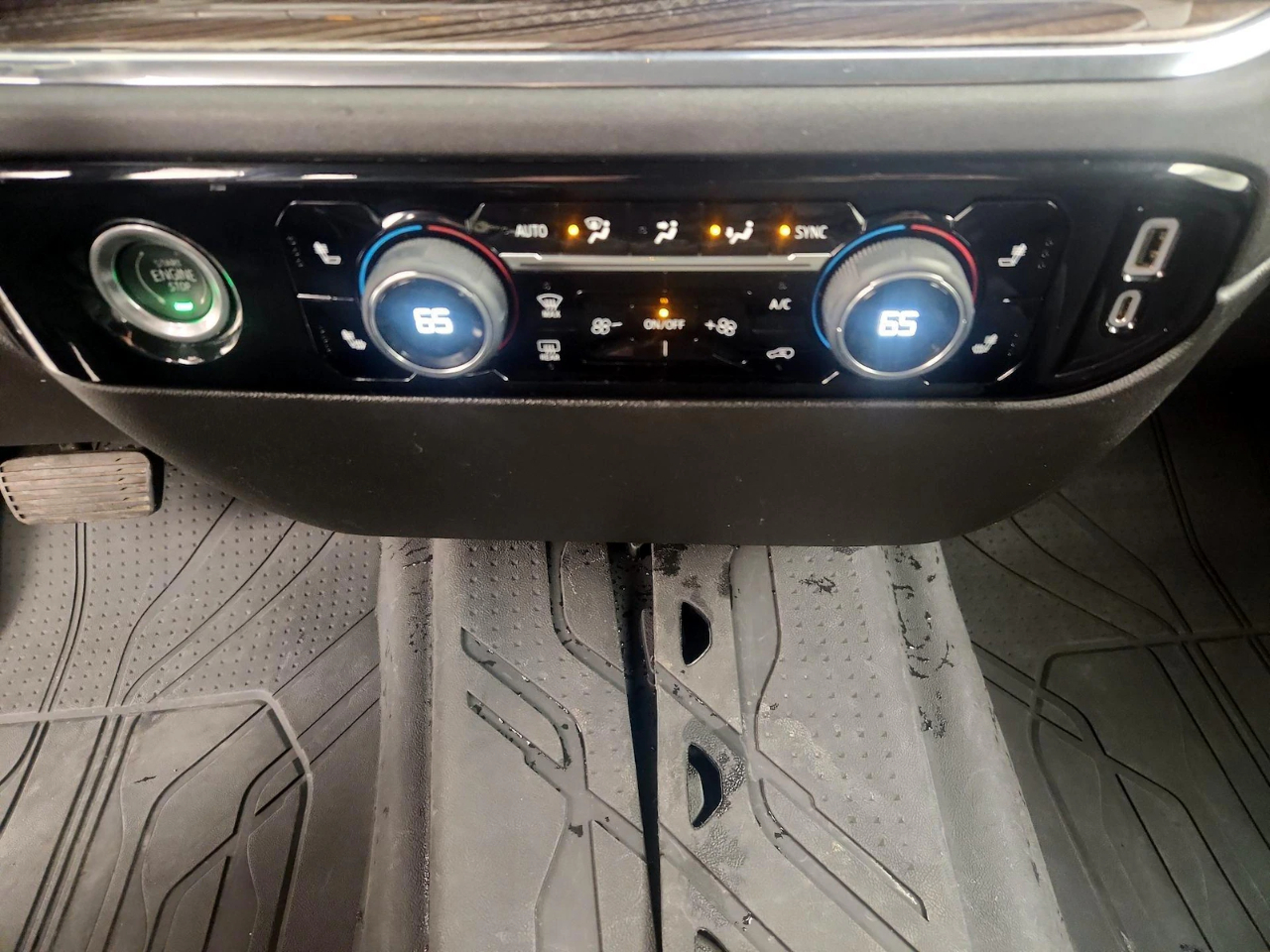 Chevrolet Silverado 1500 LT Crew Cab 4WD 2023