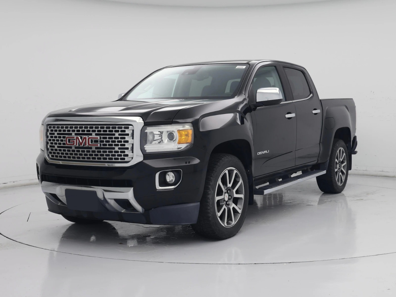 GMC Canyon Denali Crew Cab 2WD Long Box 2018