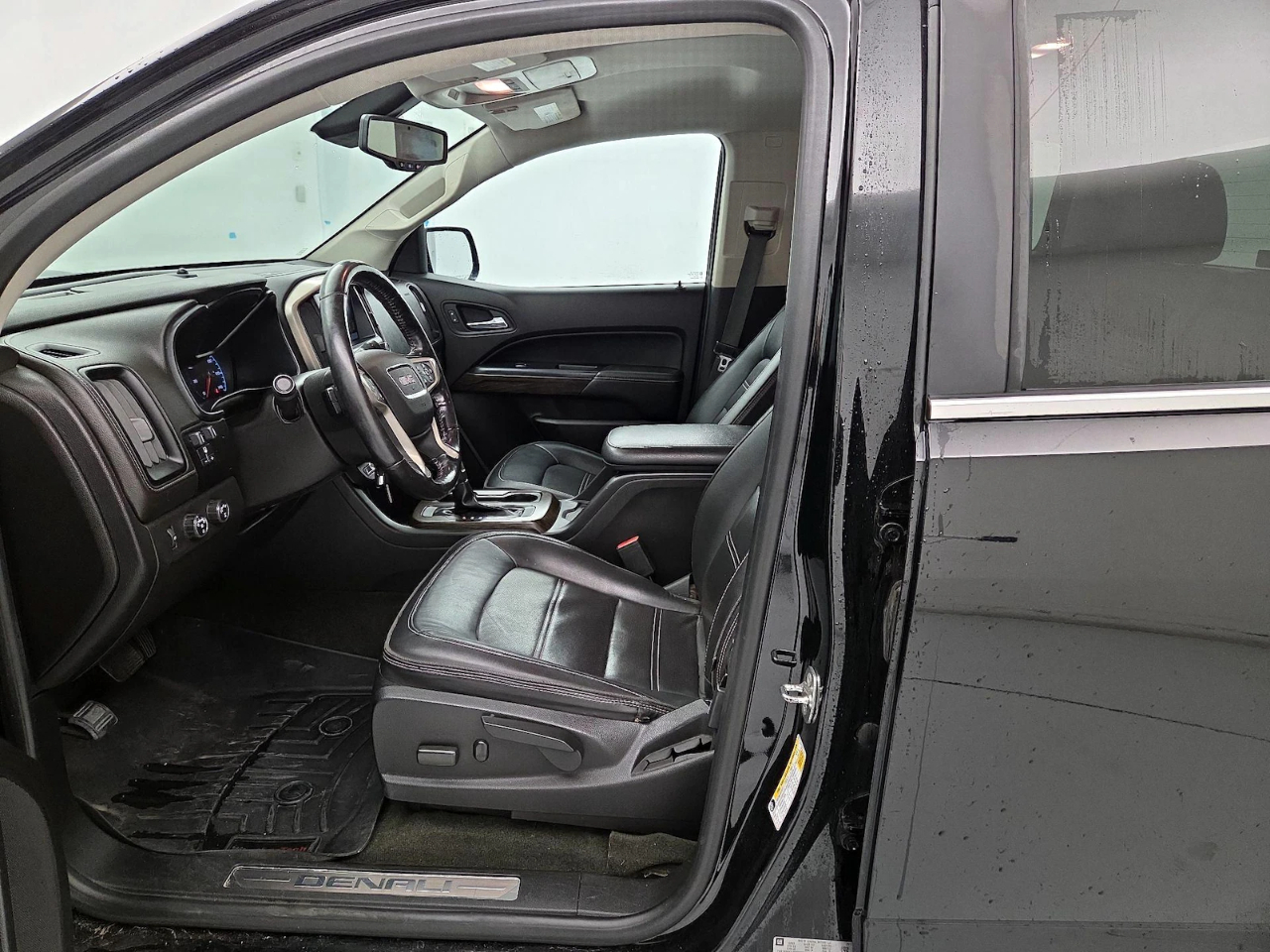 GMC Canyon Denali Crew Cab 2WD Long Box 2018