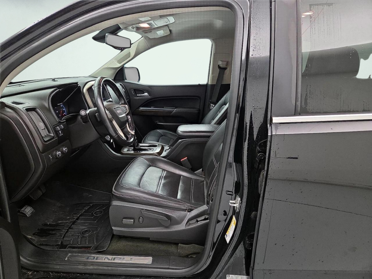 GMC Canyon Denali Crew Cab 2WD Long Box 2018