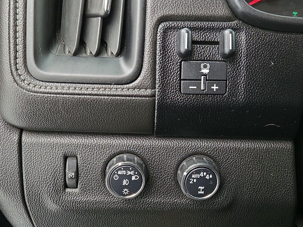 GMC Canyon Denali Crew Cab 2WD Long Box 2018