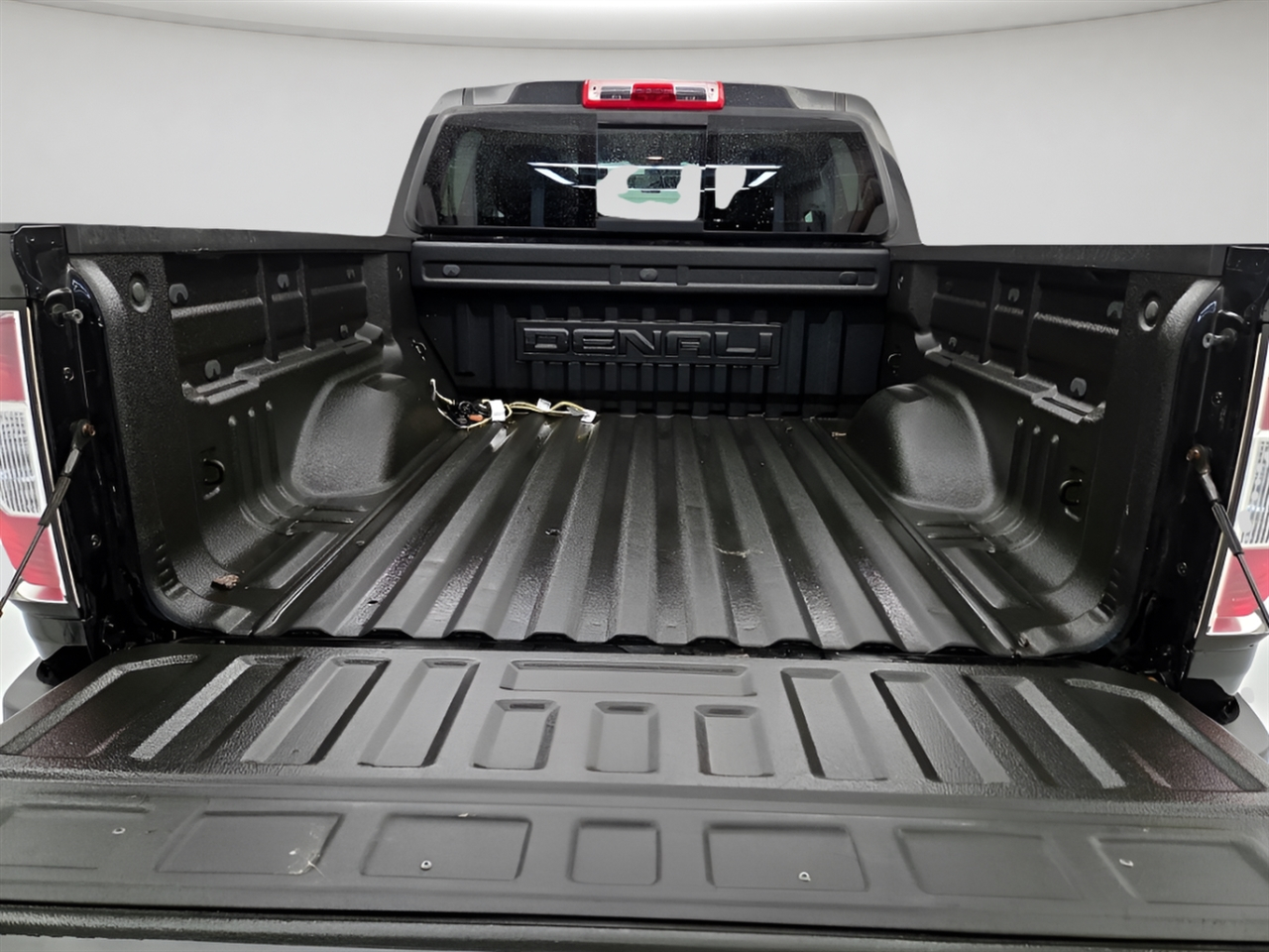 GMC Canyon Denali Crew Cab 2WD Long Box 2018