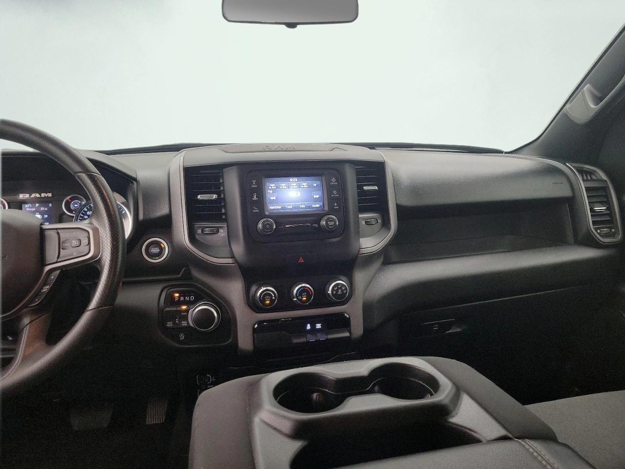 RAM 1500 SLT Quad Cab 4WD 2024