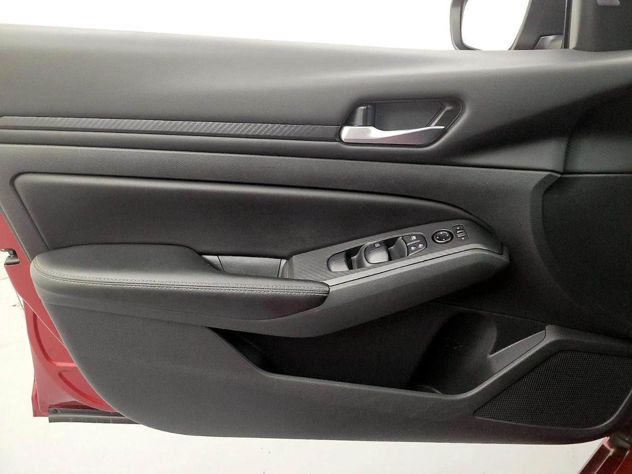 Nissan Altima 2.5 SV 2025