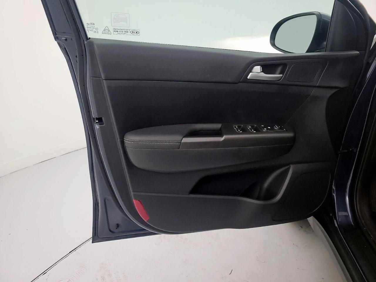 Kia Sportage LX FWD 2021