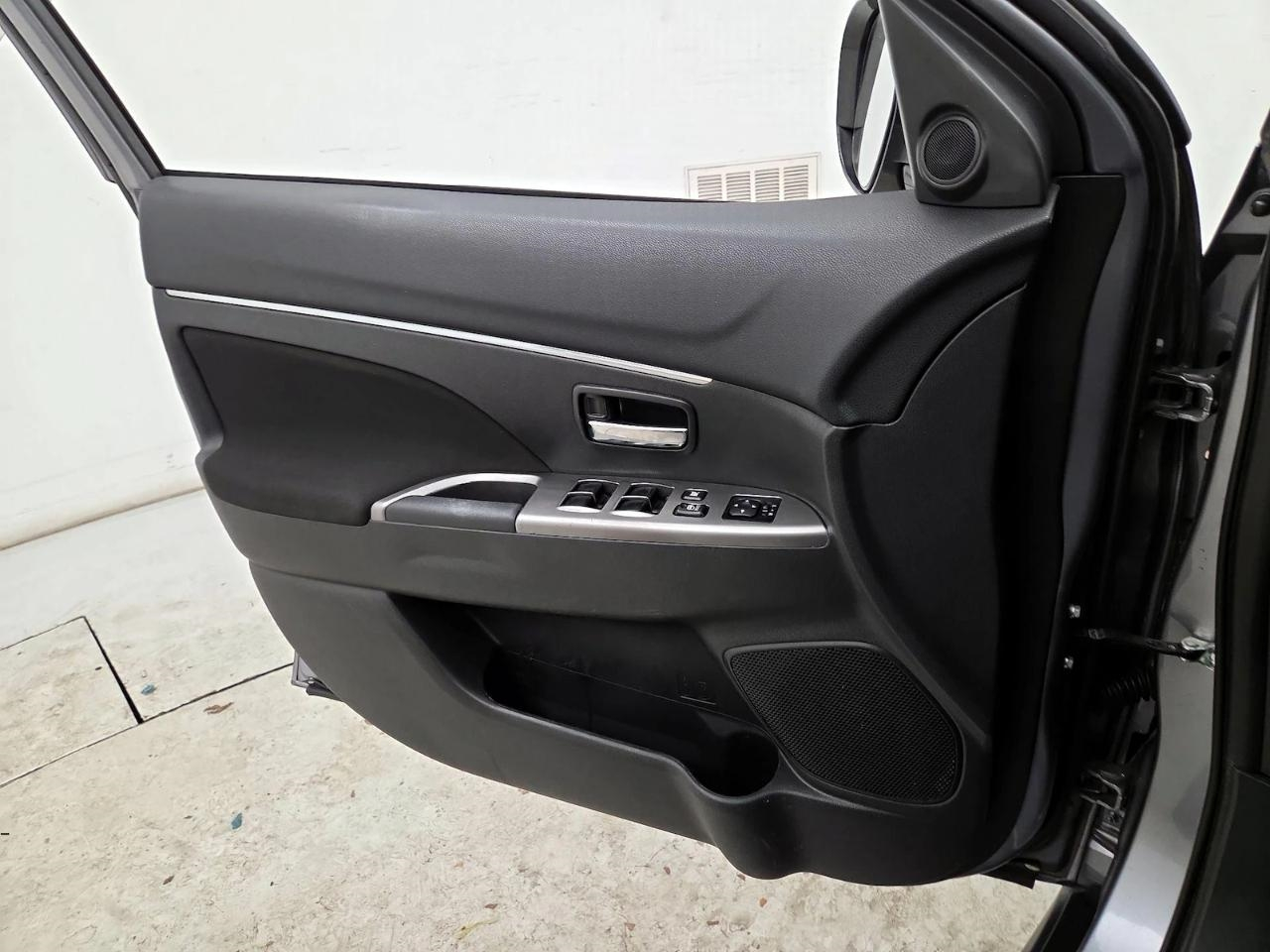 Mitsubishi Outlander Sport 2.0 SE CVT 2019
