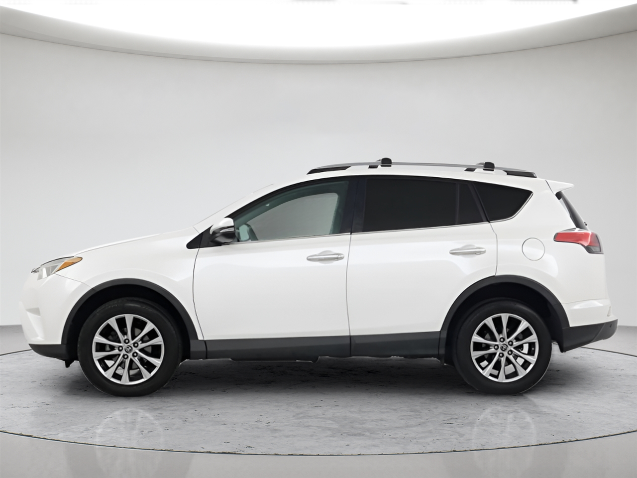 Toyota RAV4 Limited FWD 2017