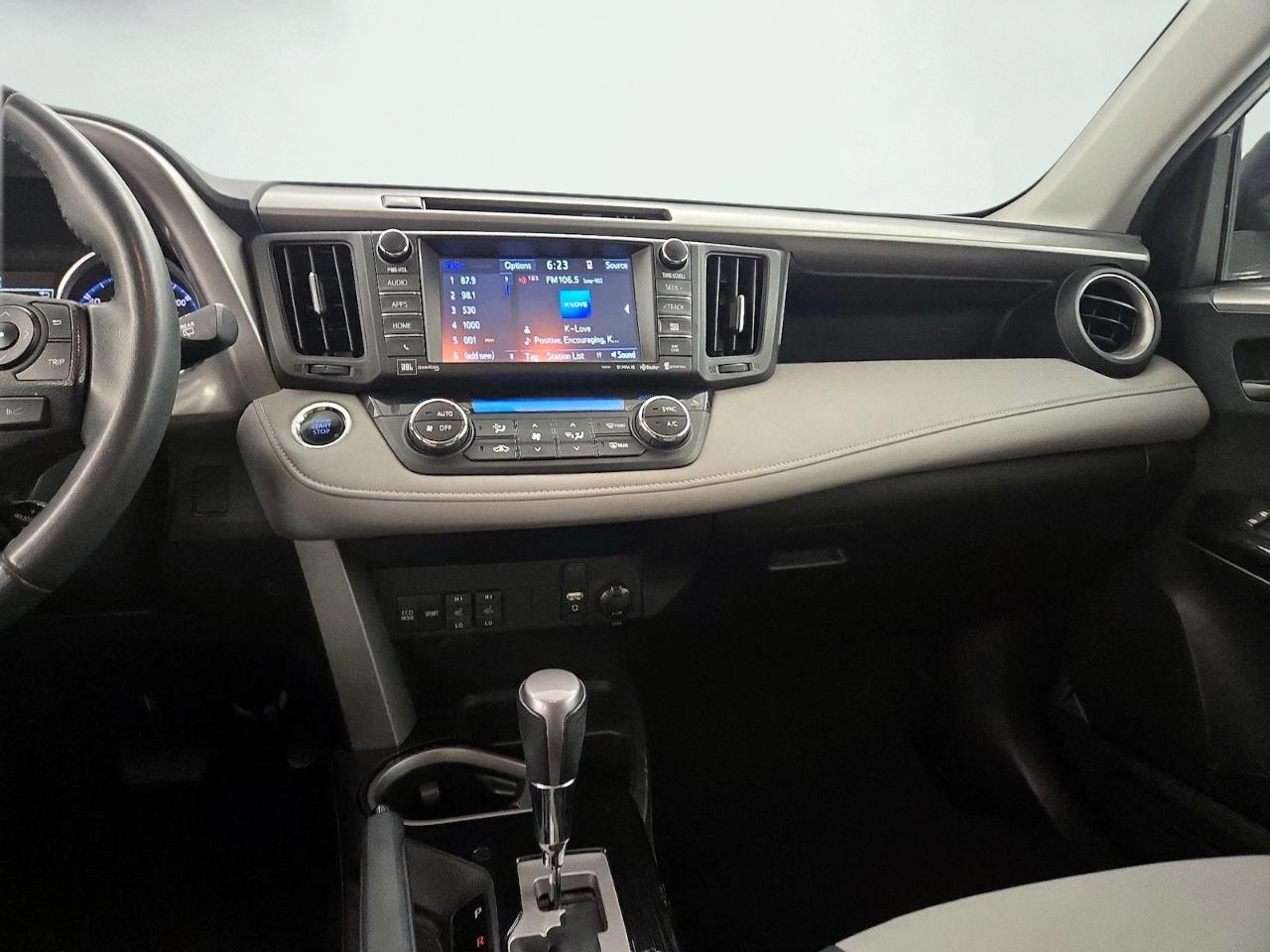 Toyota RAV4 Limited FWD 2017