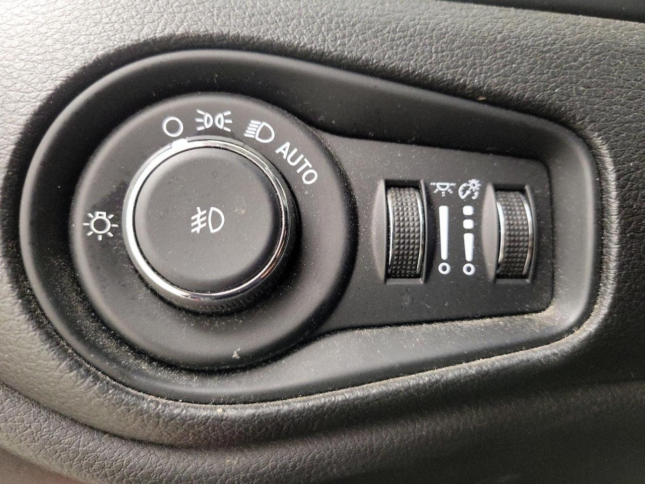 Jeep Renegade Latitude FWD 2016