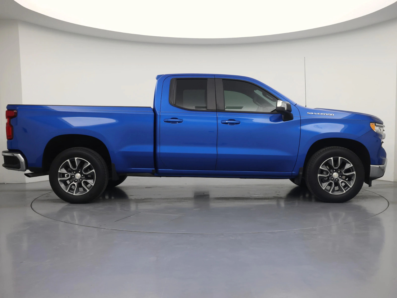 Chevrolet Silverado 1500 LTZ Crew Cab 4WD 2023