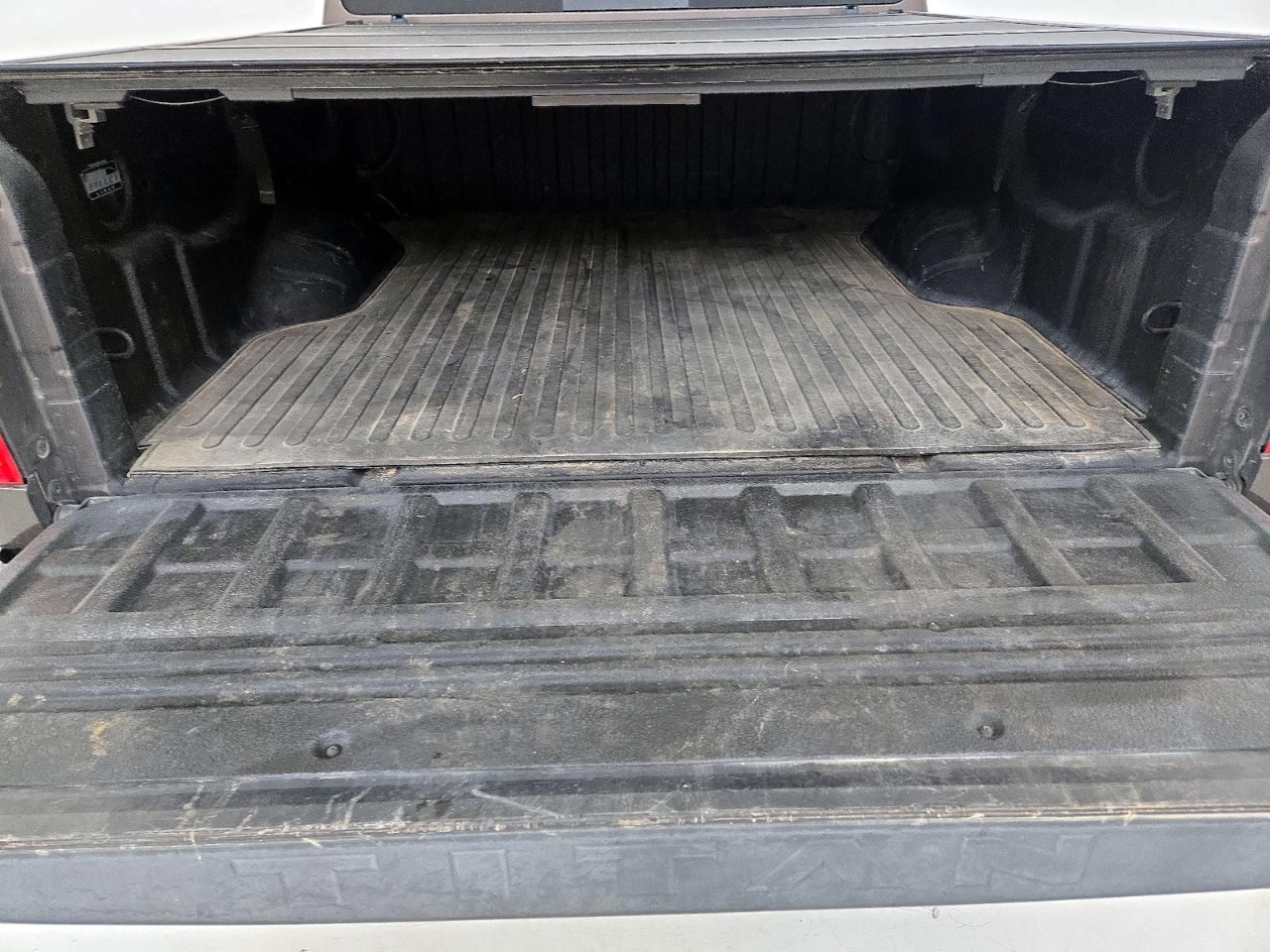 Nissan Titan XD PRO-4X Crew Cab 4WD Diesel 2018