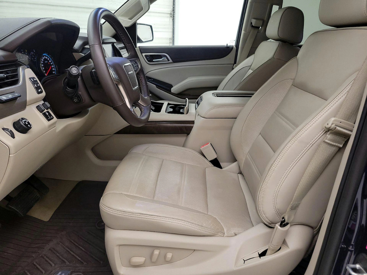 GMC Yukon SLT 4WD 2020