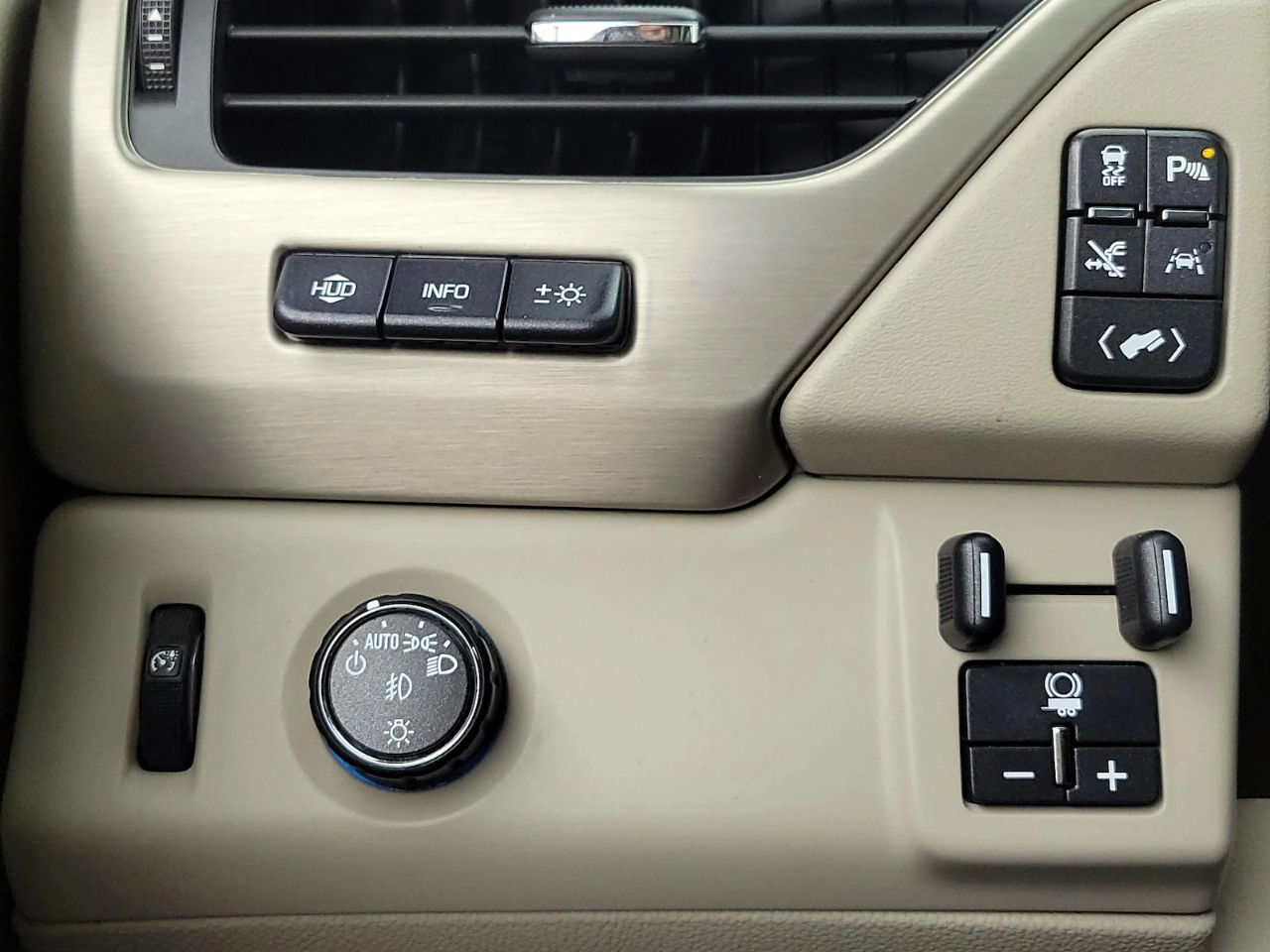GMC Yukon SLT 4WD 2020