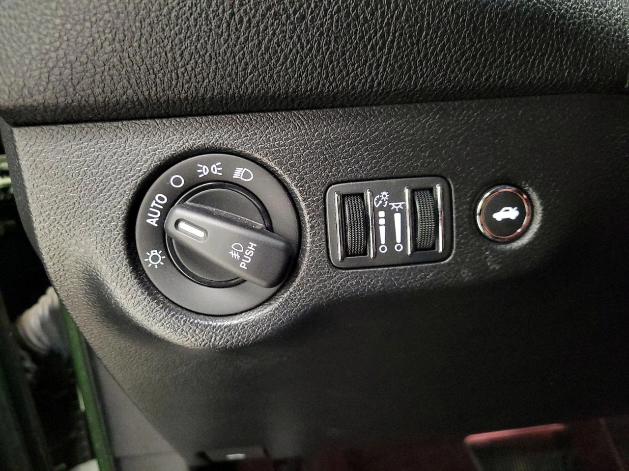 Dodge Challenger SXT 2019