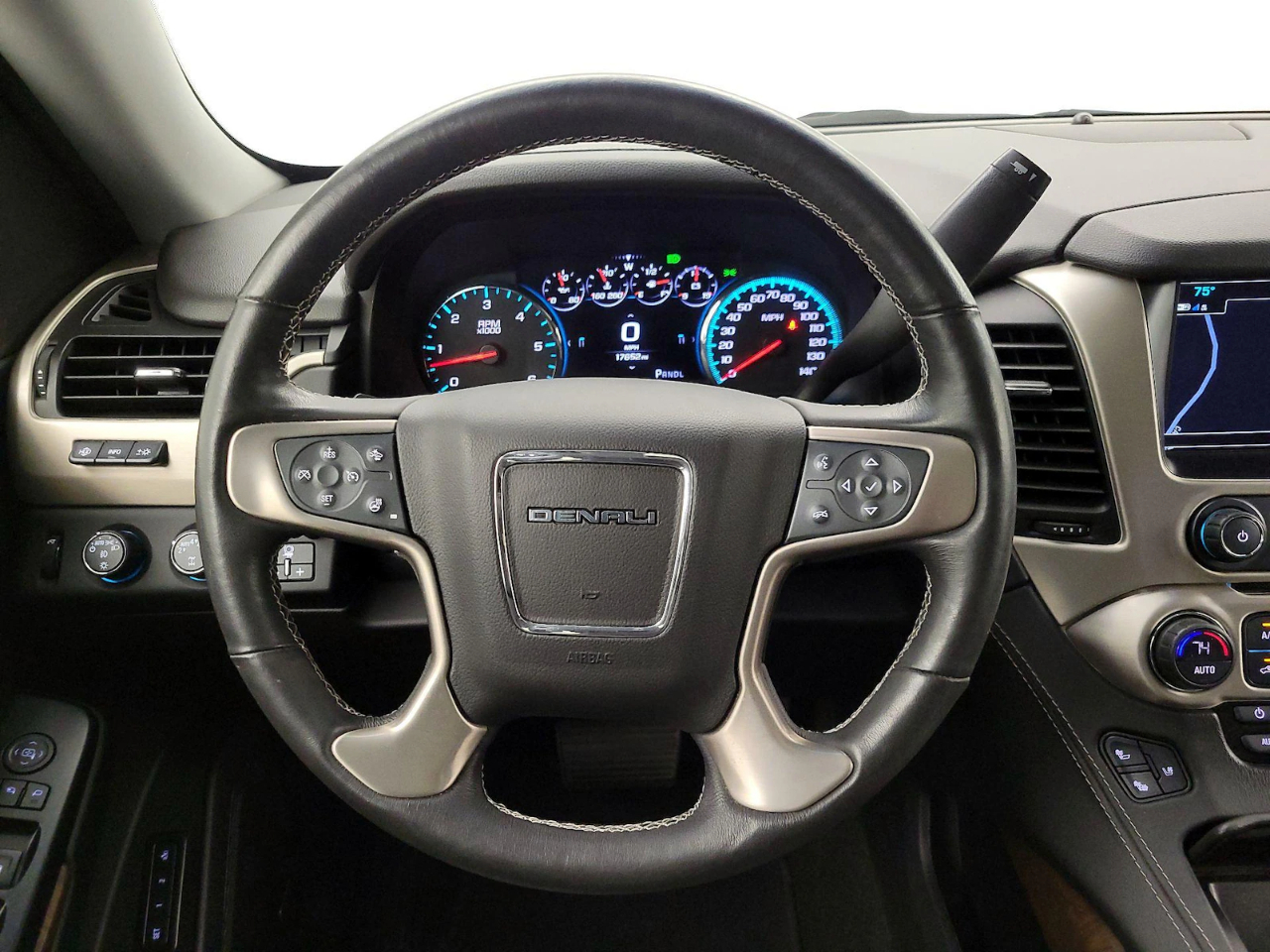 GMC Yukon Denali 4WD 2017