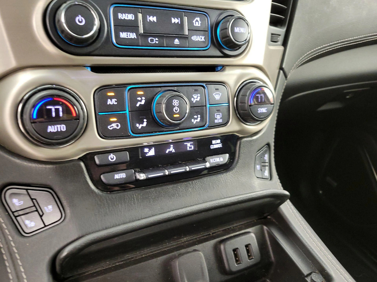 GMC Yukon Denali 4WD 2017