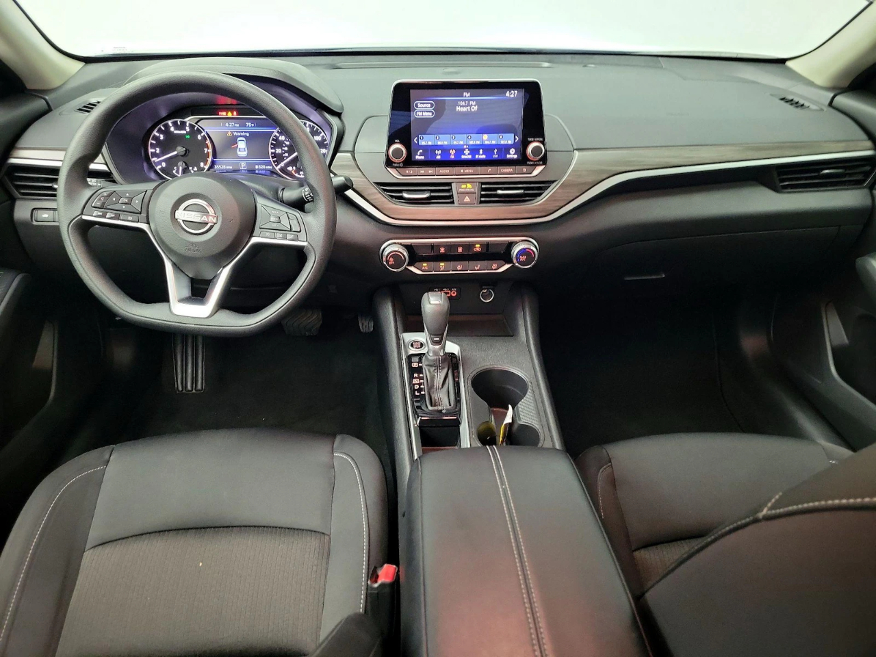 Nissan Altima 2.5 SV 2025