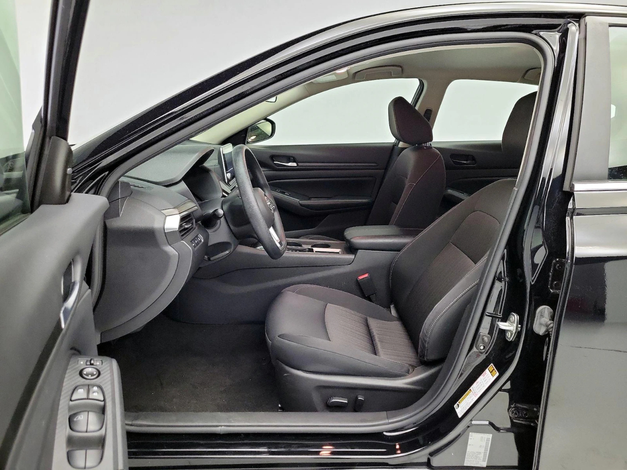 Nissan Altima 2.5 SV 2025