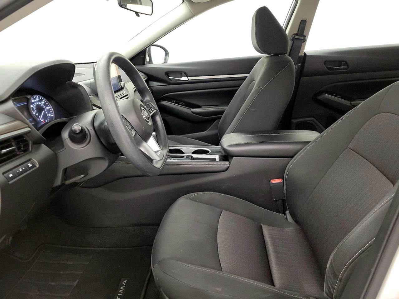 Nissan Altima 2.5 SV 2025