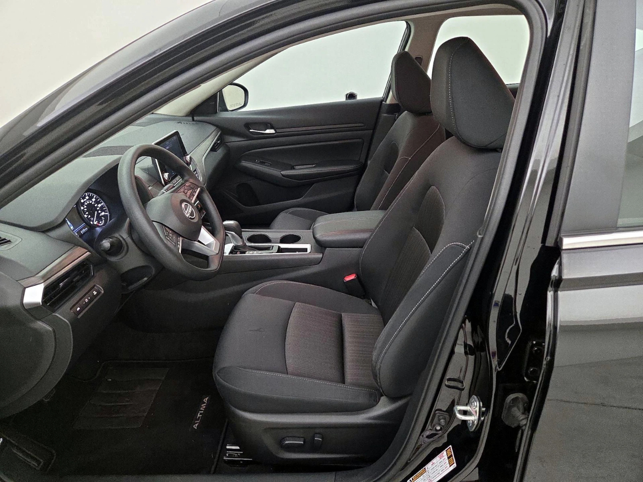 Nissan Altima 2.5 SV 2025